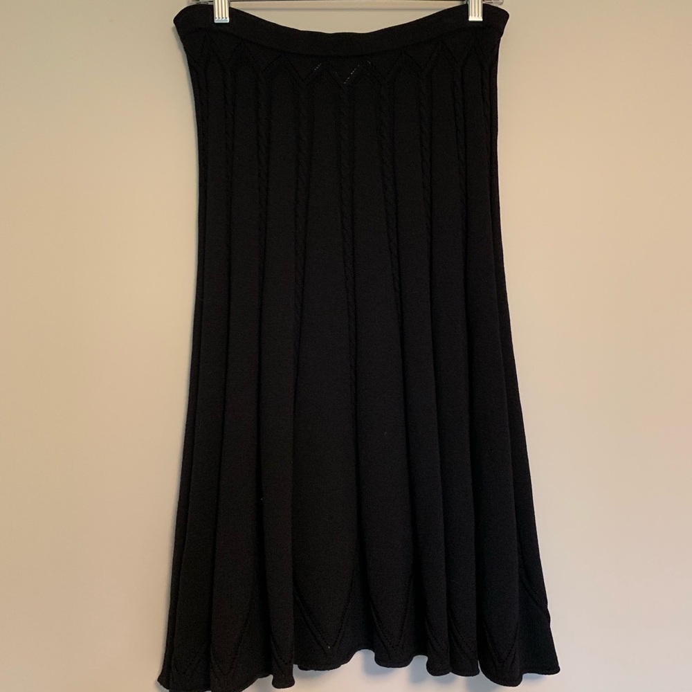 St. John Collection black knit flaired skirt